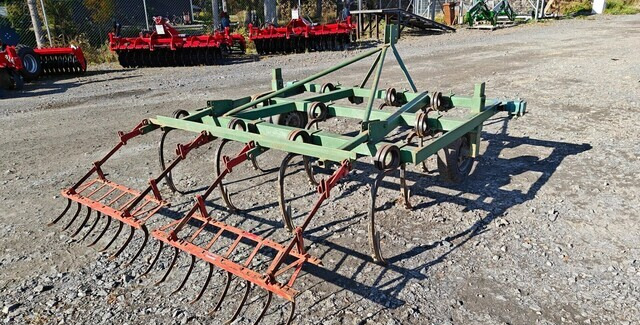 Kultivaattori 10-piikkinen - työleveys 240cm - Kultivator: slika Kultivaattori 10-piikkinen - työleveys 240cm - Kultivator Kultivaattori 10-piikkinen - työleveys 240cm - Kultivator: slika Kultivaattori 10-piikkinen - työleveys 240cm - Kultivator