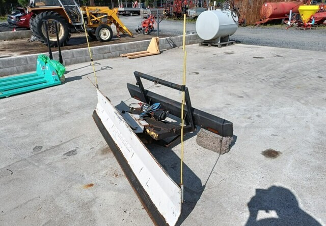 Lumilevy 230cm - vinssillä - Ralica za snijeg za Poljoprivredni strojevi: slika Lumilevy 230cm - vinssillä - Ralica za snijeg za Poljoprivredni strojevi Lumilevy 230cm - vinssillä - Ralica za snijeg za Poljoprivredni strojevi: slika Lumilevy 230cm - vinssillä - Ralica za snijeg za Poljoprivredni strojevi