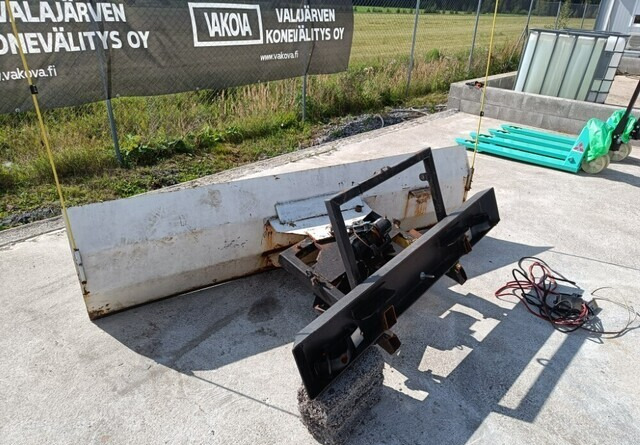 Lumilevy 230cm - vinssillä - Ralica za snijeg za Poljoprivredni strojevi: slika Lumilevy 230cm - vinssillä - Ralica za snijeg za Poljoprivredni strojevi Lumilevy 230cm - vinssillä - Ralica za snijeg za Poljoprivredni strojevi: slika Lumilevy 230cm - vinssillä - Ralica za snijeg za Poljoprivredni strojevi