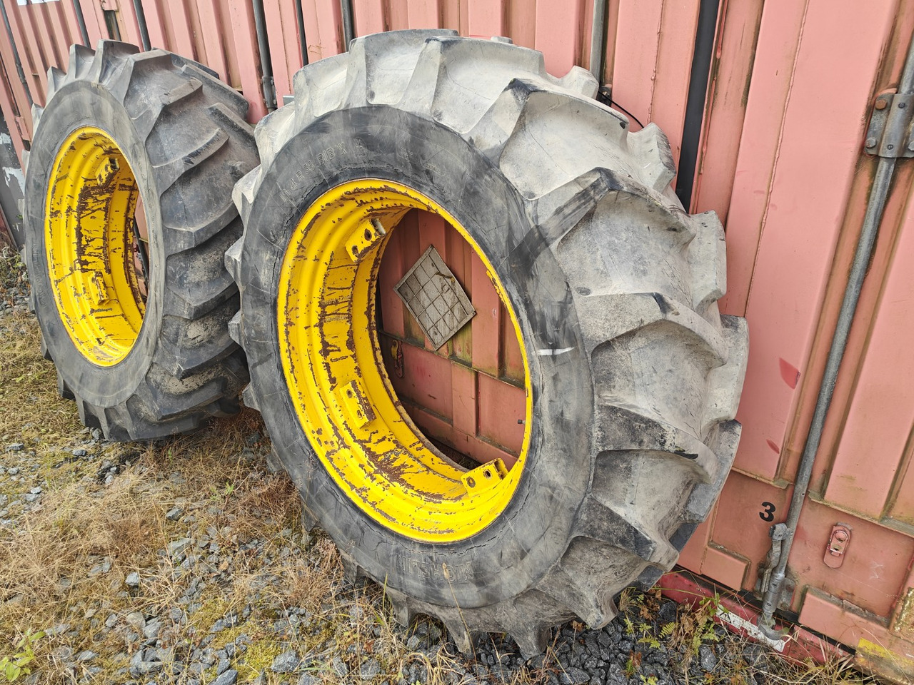 MICHELIN 18.4R38 traktorin renkaat - Gume i felge za Traktor: slika MICHELIN 18.4R38 traktorin renkaat - Gume i felge za Traktor MICHELIN 18.4R38 traktorin renkaat - Gume i felge za Traktor: slika MICHELIN 18.4R38 traktorin renkaat - Gume i felge za Traktor