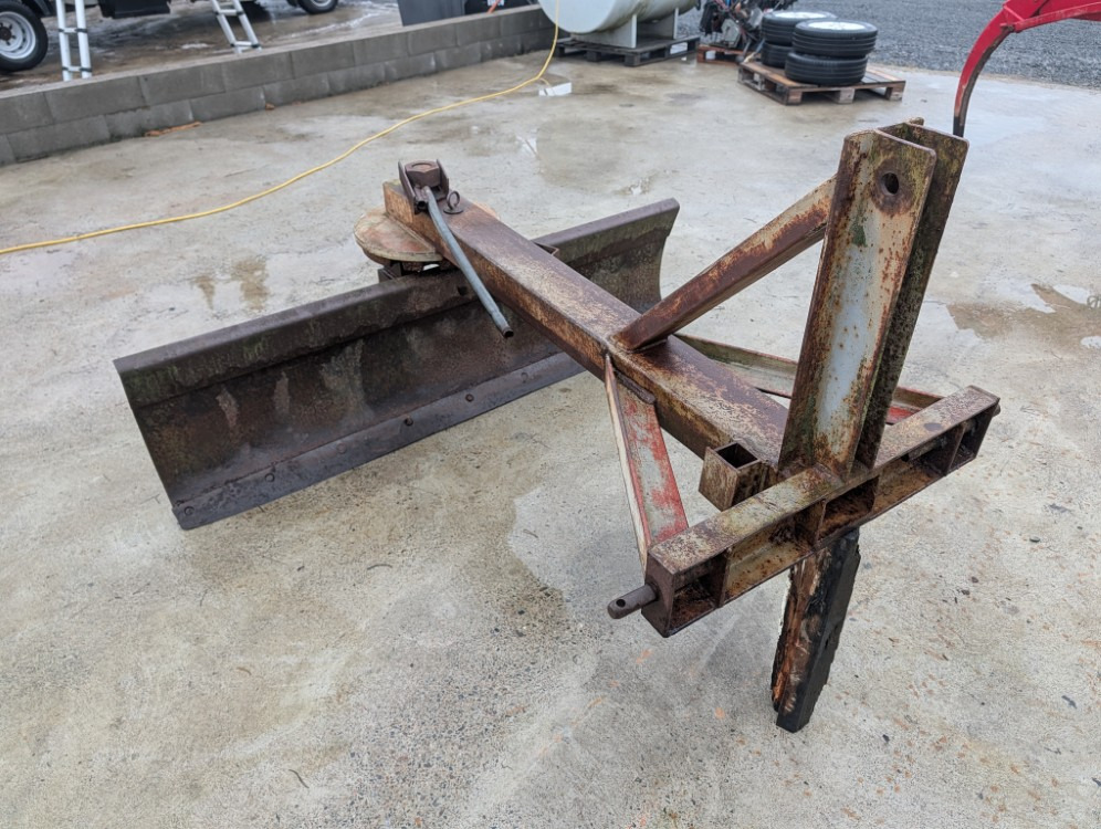 Perälevy 184cm ympäripyörivä - Poljoprivredni strojevi: slika Perälevy 184cm ympäripyörivä - Poljoprivredni strojevi Perälevy 184cm ympäripyörivä - Poljoprivredni strojevi: slika Perälevy 184cm ympäripyörivä - Poljoprivredni strojevi