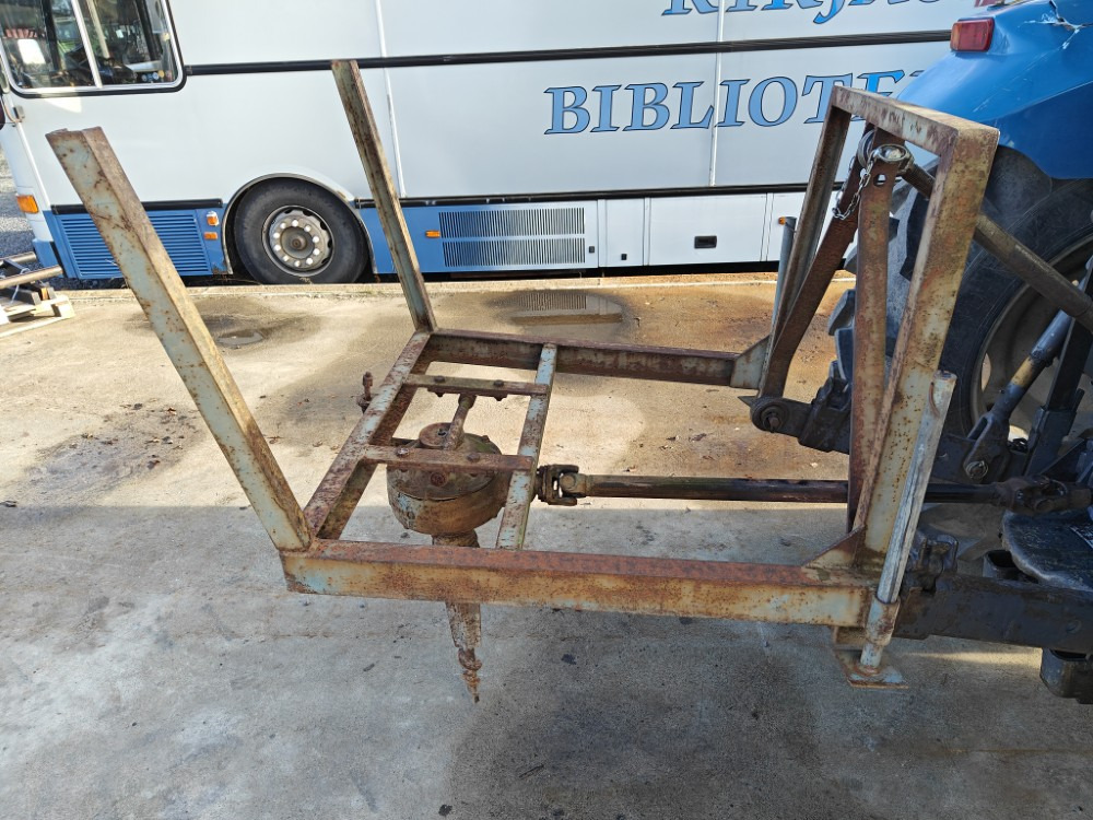 Seiväskaira Tolppakaira - Poljoprivredni strojevi: slika Seiväskaira Tolppakaira - Poljoprivredni strojevi Seiväskaira Tolppakaira - Poljoprivredni strojevi: slika Seiväskaira Tolppakaira - Poljoprivredni strojevi