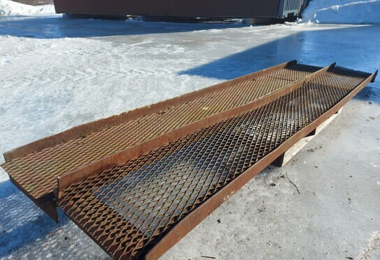 Rampit 2kpl - pituus 338 cm - Utovarna rampa: slika Rampit 2kpl - pituus 338 cm - Utovarna rampa Rampit 2kpl - pituus 338 cm - Utovarna rampa: slika Rampit 2kpl - pituus 338 cm - Utovarna rampa