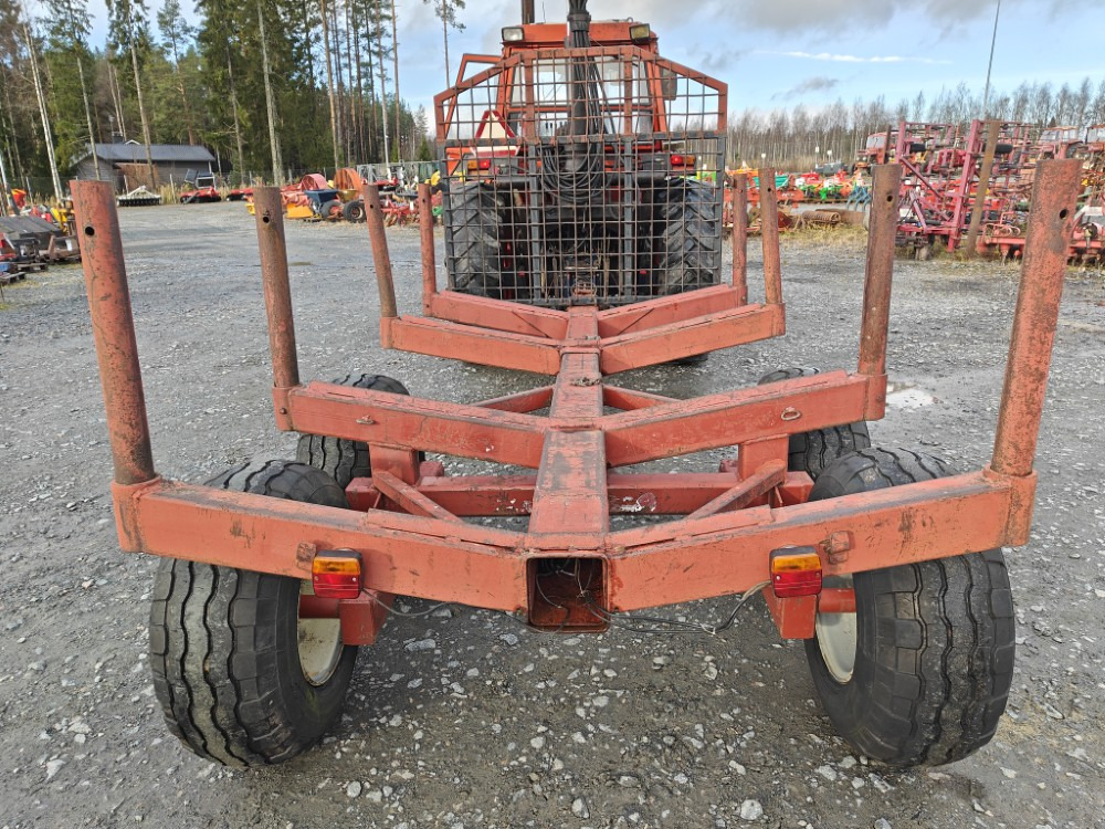 Rysky Metsävaunu telillä - Traktorska šumska prikolica: slika Rysky Metsävaunu telillä - Traktorska šumska prikolica Rysky Metsävaunu telillä - Traktorska šumska prikolica: slika Rysky Metsävaunu telillä - Traktorska šumska prikolica