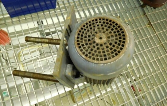 Građevinska oprema Vaihteita 2 kpl - sähkömoottori / sähkömoottorit: slika Građevinska oprema Vaihteita 2 kpl - sähkömoottori / sähkömoottorit Građevinska oprema Vaihteita 2 kpl - sähkömoottori / sähkömoottorit: slika Građevinska oprema Vaihteita 2 kpl - sähkömoottori / sähkömoottorit