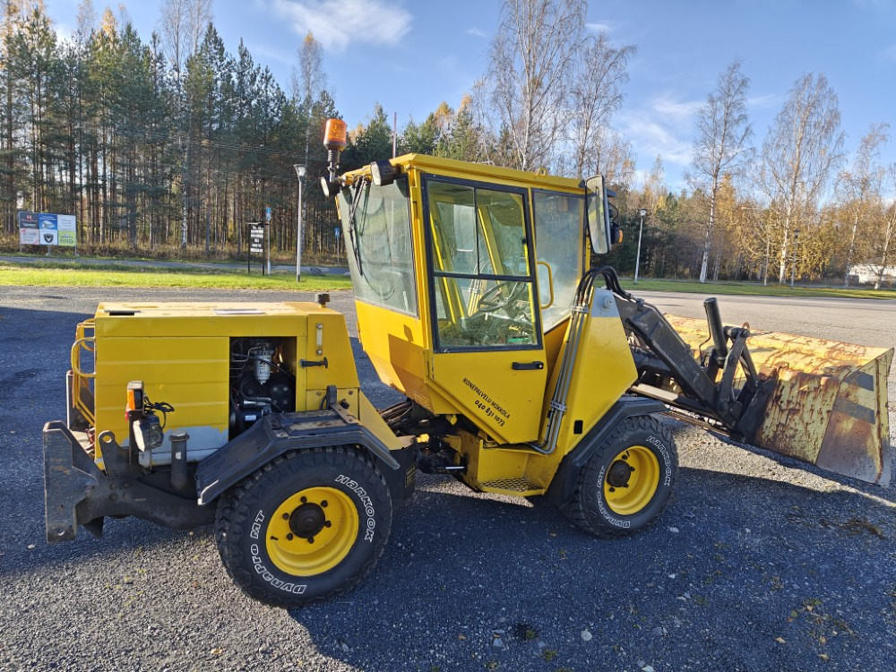 Wille 445 - Općinski traktor: slika Wille 445 - Općinski traktor Wille 445 - Općinski traktor: slika Wille 445 - Općinski traktor