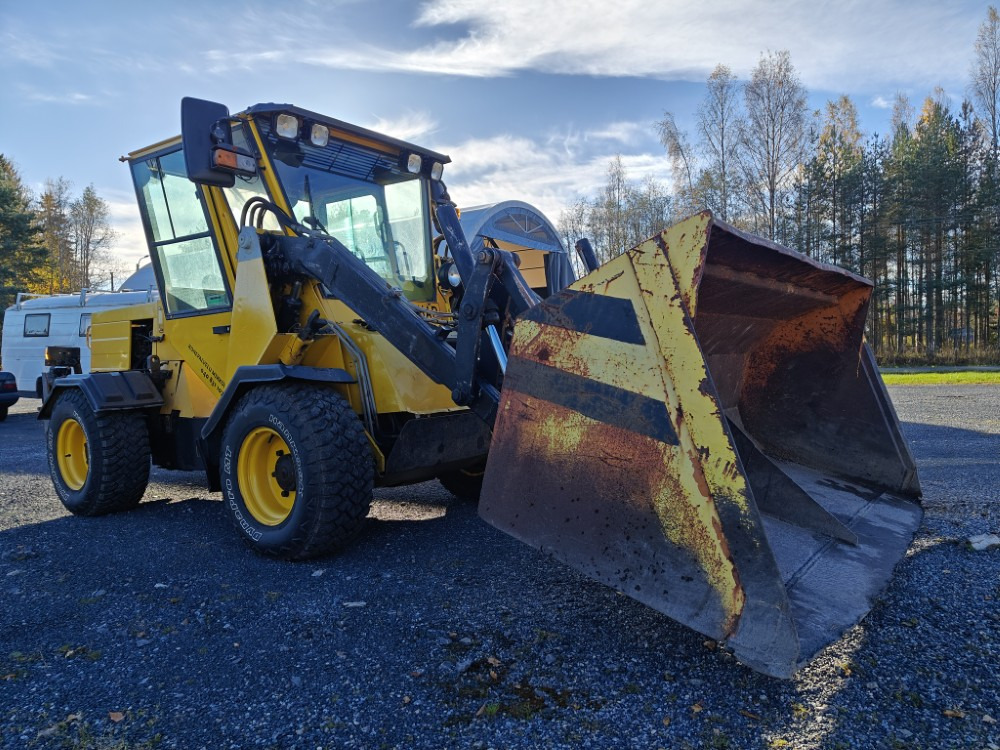 Wille 445 - Općinski traktor: slika Wille 445 - Općinski traktor Wille 445 - Općinski traktor: slika Wille 445 - Općinski traktor