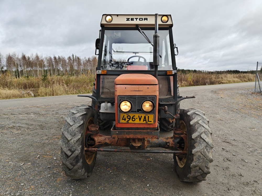 ZETOR 7245 - 4WD - Traktor: slika ZETOR 7245 - 4WD - Traktor ZETOR 7245 - 4WD - Traktor: slika ZETOR 7245 - 4WD - Traktor