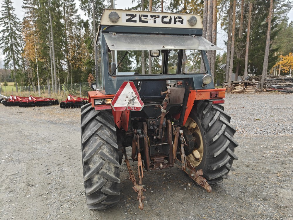ZETOR 7245 - 4WD - Traktor: slika ZETOR 7245 - 4WD - Traktor ZETOR 7245 - 4WD - Traktor: slika ZETOR 7245 - 4WD - Traktor