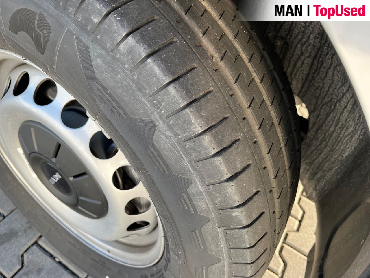 MAN TGE 3.140 4X2F SB flatbed - Furgon: slika MAN TGE 3.140 4X2F SB flatbed - Furgon MAN TGE 3.140 4X2F SB flatbed - Furgon: slika MAN TGE 3.140 4X2F SB flatbed - Furgon