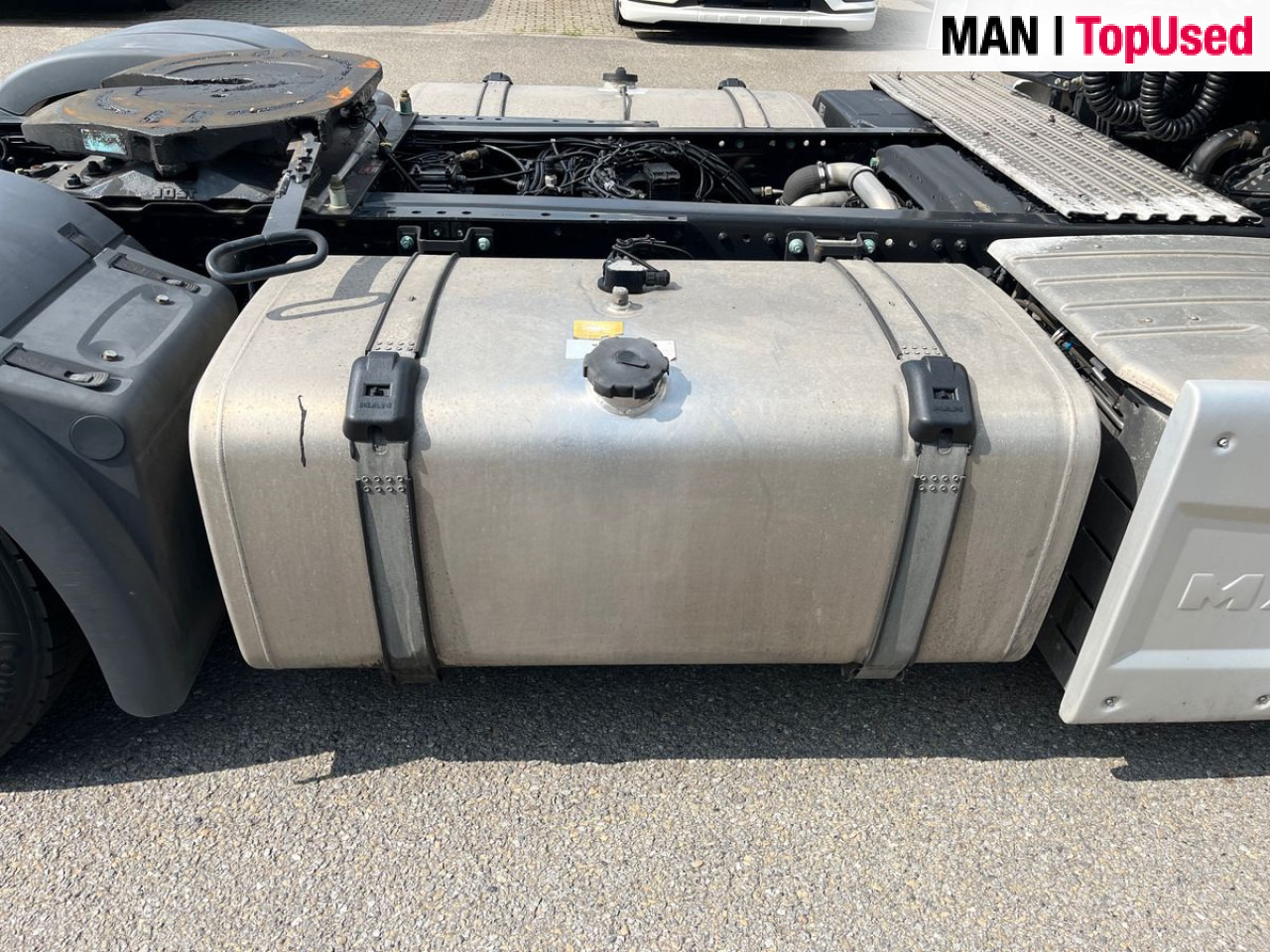 MAN TGX 18.470 4X2 LLS-U Euro6 Retarder Klima Navi ZV - Tegljač: slika MAN TGX 18.470 4X2 LLS-U Euro6 Retarder Klima Navi ZV - Tegljač MAN TGX 18.470 4X2 LLS-U Euro6 Retarder Klima Navi ZV - Tegljač: slika MAN TGX 18.470 4X2 LLS-U Euro6 Retarder Klima Navi ZV - Tegljač