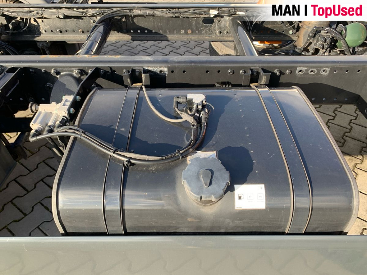MAN TGL 12.190 4x2 BL CH Euro6 Klima AHK Luftfeder ZV - Kamion-šasija: slika MAN TGL 12.190 4x2 BL CH Euro6 Klima AHK Luftfeder ZV - Kamion-šasija MAN TGL 12.190 4x2 BL CH Euro6 Klima AHK Luftfeder ZV - Kamion-šasija: slika MAN TGL 12.190 4x2 BL CH Euro6 Klima AHK Luftfeder ZV - Kamion-šasija