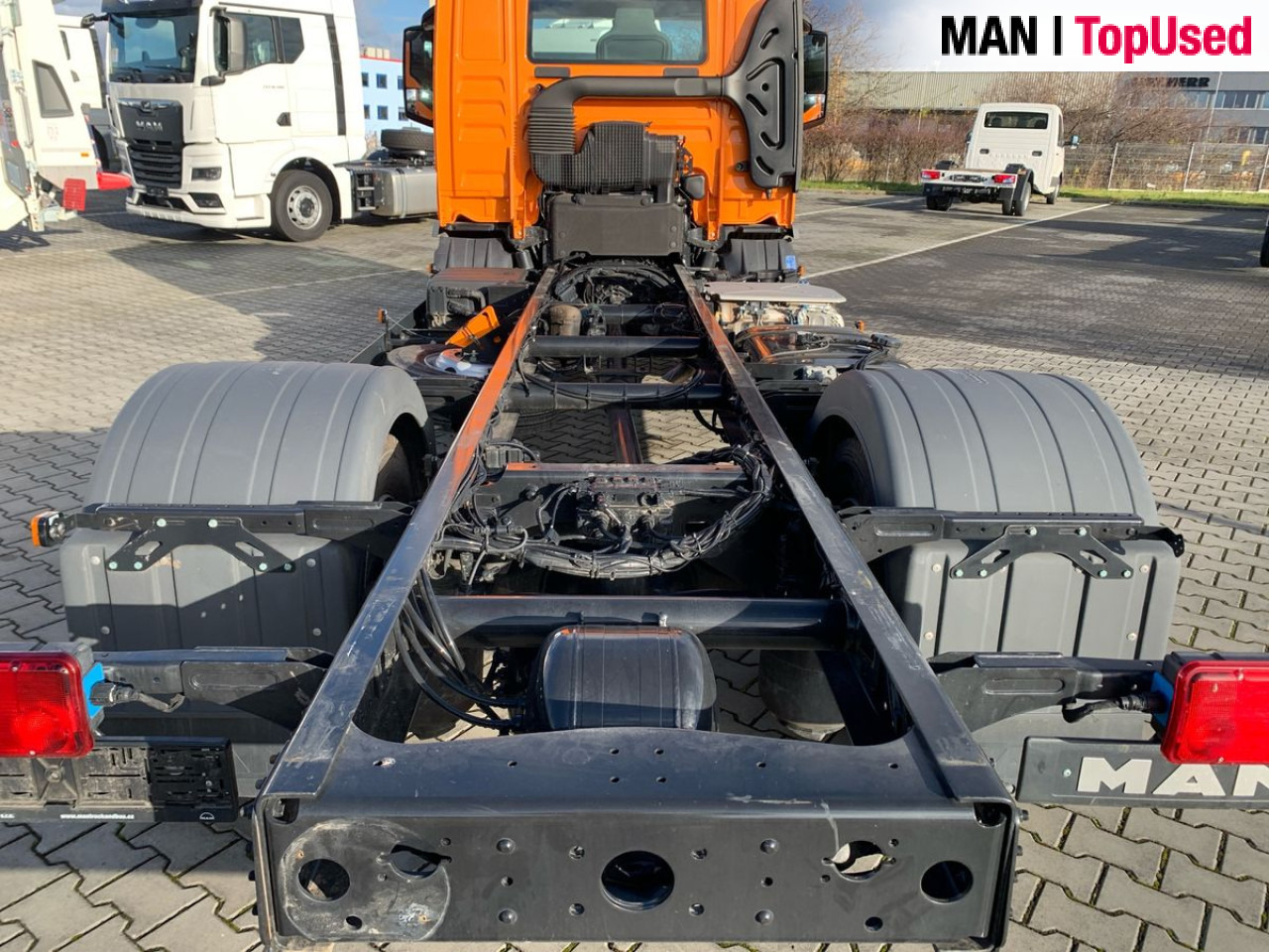 MAN TGL 12.190 4x2 BL CH Euro6 Klima AHK Luftfeder ZV - Kamion-šasija: slika MAN TGL 12.190 4x2 BL CH Euro6 Klima AHK Luftfeder ZV - Kamion-šasija MAN TGL 12.190 4x2 BL CH Euro6 Klima AHK Luftfeder ZV - Kamion-šasija: slika MAN TGL 12.190 4x2 BL CH Euro6 Klima AHK Luftfeder ZV - Kamion-šasija