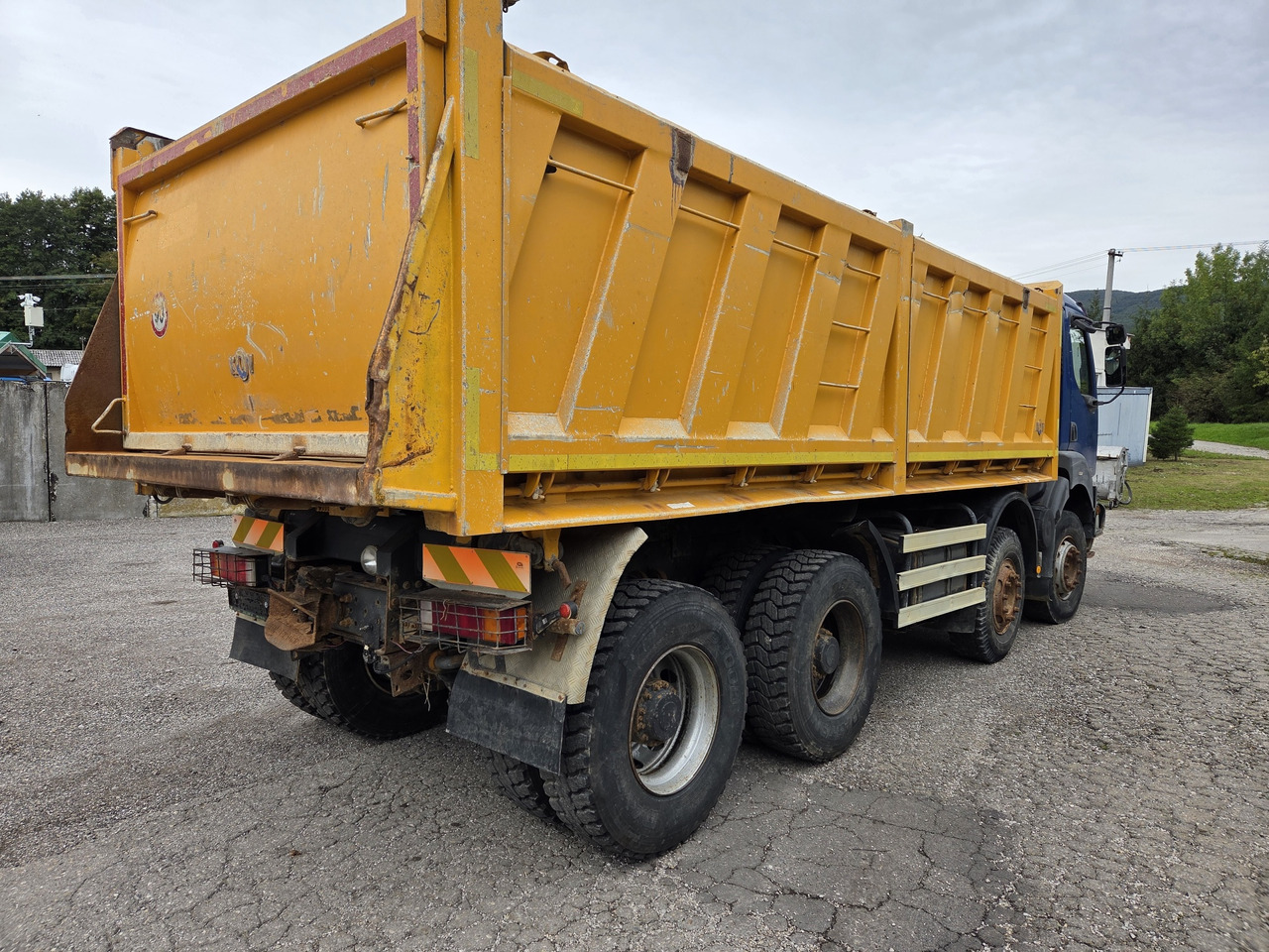 RENAULT KERAX 420.40 PR 8X4 3way tipper Bordamtik - Kiper: slika RENAULT KERAX 420.40 PR 8X4 3way tipper Bordamtik - Kiper RENAULT KERAX 420.40 PR 8X4 3way tipper Bordamtik - Kiper: slika RENAULT KERAX 420.40 PR 8X4 3way tipper Bordamtik - Kiper