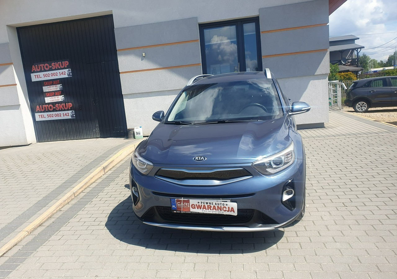 Kia Stonic bogate wyposażenie * - Hatchback: slika Kia Stonic bogate wyposażenie * - Hatchback Kia Stonic bogate wyposażenie * - Hatchback: slika Kia Stonic bogate wyposażenie * - Hatchback