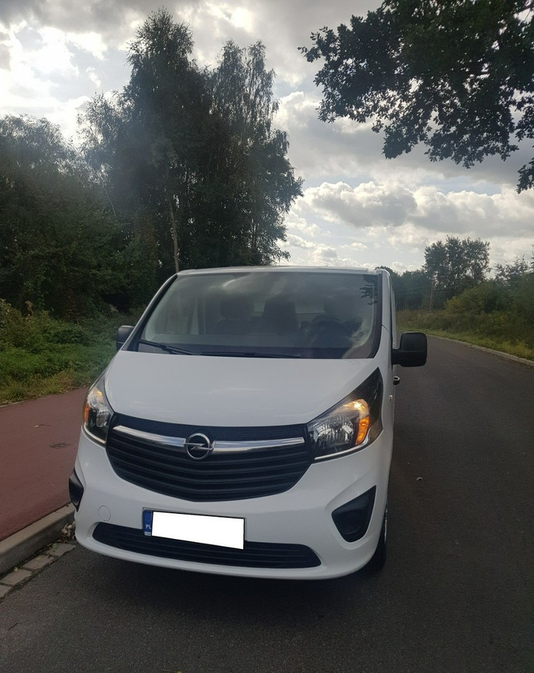 Opel Vivaro krajowy *jeden właściciel * - Furgon: slika Opel Vivaro krajowy *jeden właściciel * - Furgon Opel Vivaro krajowy *jeden właściciel * - Furgon: slika Opel Vivaro krajowy *jeden właściciel * - Furgon