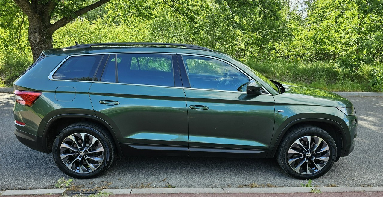 Skoda Kodiaq Skoda Kodiaq Skoda Kodiaq 2.0 4x4 Wersja Drive na 125 lecie - SUV: slika Skoda Kodiaq Skoda Kodiaq Skoda Kodiaq 2.0 4x4 Wersja Drive na 125 lecie - SUV Skoda Kodiaq Skoda Kodiaq Skoda Kodiaq 2.0 4x4 Wersja Drive na 125 lecie - SUV: slika Skoda Kodiaq Skoda Kodiaq Skoda Kodiaq 2.0 4x4 Wersja Drive na 125 lecie - SUV