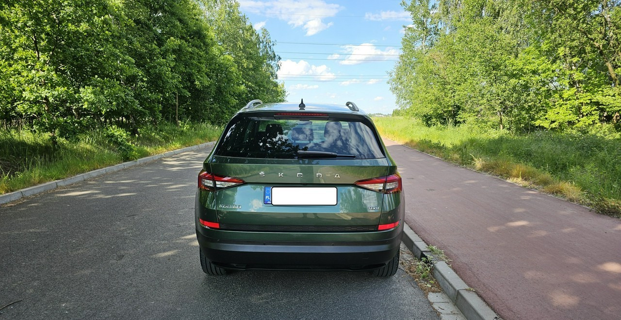 Skoda Kodiaq Skoda Kodiaq Skoda Kodiaq 2.0 4x4 Wersja Drive na 125 lecie - SUV: slika Skoda Kodiaq Skoda Kodiaq Skoda Kodiaq 2.0 4x4 Wersja Drive na 125 lecie - SUV Skoda Kodiaq Skoda Kodiaq Skoda Kodiaq 2.0 4x4 Wersja Drive na 125 lecie - SUV: slika Skoda Kodiaq Skoda Kodiaq Skoda Kodiaq 2.0 4x4 Wersja Drive na 125 lecie - SUV