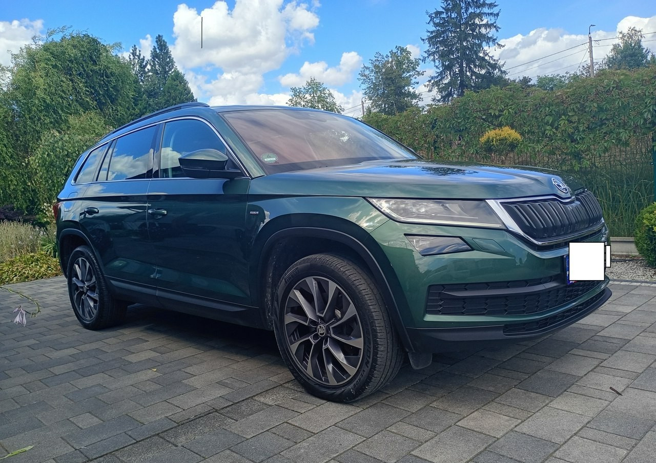 Skoda Kodiaq Skoda Kodiaq Skoda Kodiaq 2.0 4x4 Wersja Drive na 125 lecie - SUV: slika Skoda Kodiaq Skoda Kodiaq Skoda Kodiaq 2.0 4x4 Wersja Drive na 125 lecie - SUV Skoda Kodiaq Skoda Kodiaq Skoda Kodiaq 2.0 4x4 Wersja Drive na 125 lecie - SUV: slika Skoda Kodiaq Skoda Kodiaq Skoda Kodiaq 2.0 4x4 Wersja Drive na 125 lecie - SUV
