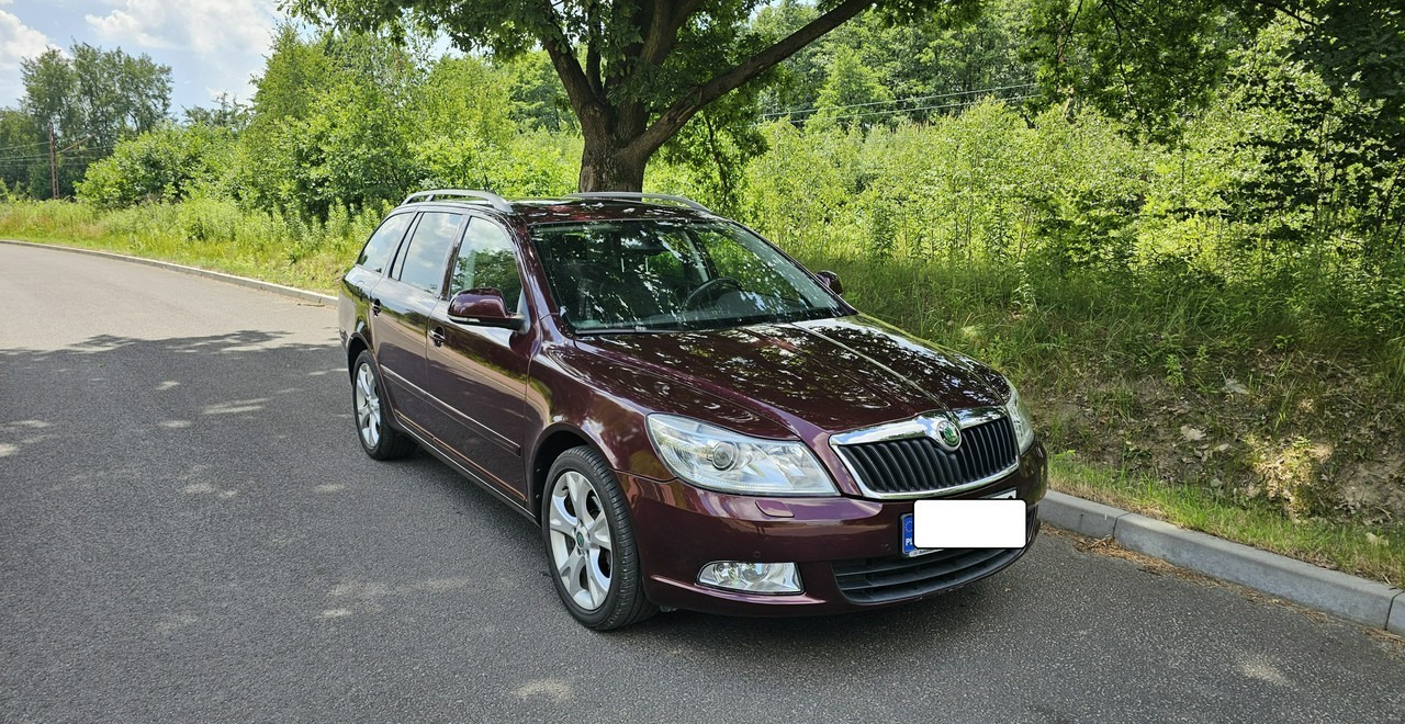Skoda Octavia II bogate wyposażenie *niski przebieg*FV vat 23%* - Automobil: slika Skoda Octavia II bogate wyposażenie *niski przebieg*FV vat 23%* - Automobil Skoda Octavia II bogate wyposażenie *niski przebieg*FV vat 23%* - Automobil: slika Skoda Octavia II bogate wyposażenie *niski przebieg*FV vat 23%* - Automobil