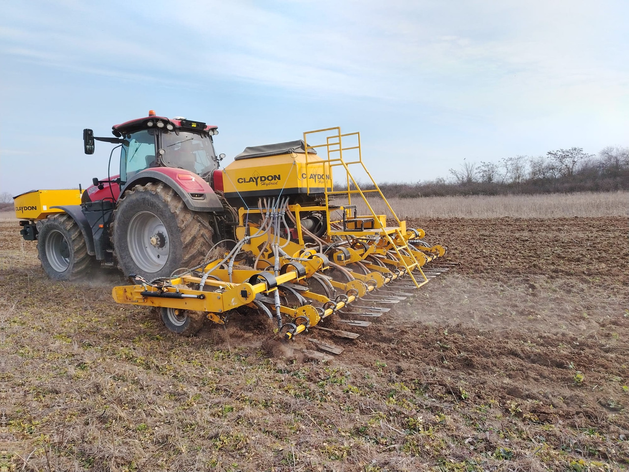 CASE OPTUM 270 CVX - Traktor: slika CASE OPTUM 270 CVX - Traktor CASE OPTUM 270 CVX - Traktor: slika CASE OPTUM 270 CVX - Traktor