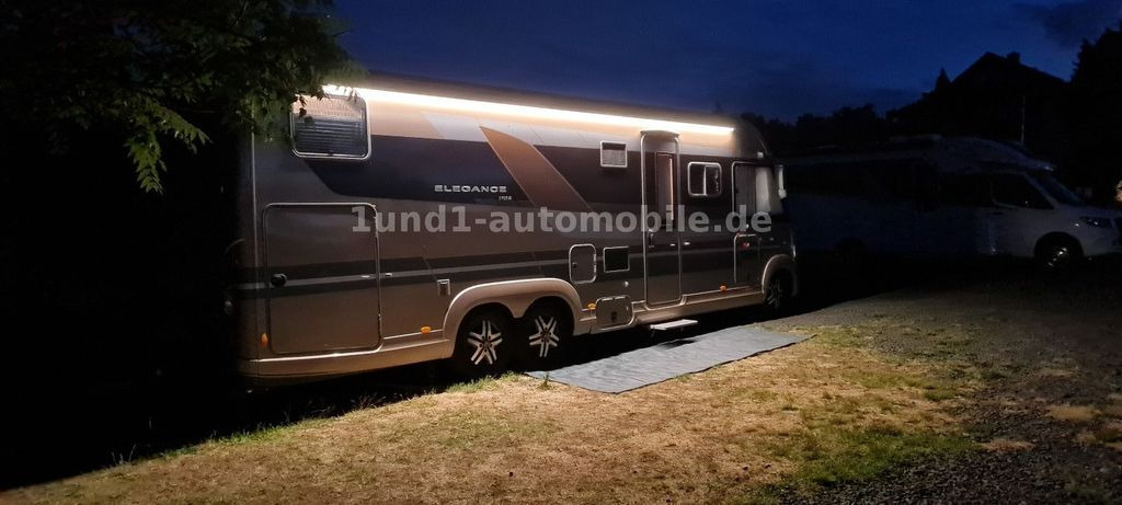 Bürstner Elegance I 910 G Solar/AHK/RFK/Alde/TwinSat/2xTV/Vollausstattung Elegance I 910 G Solar/AHK/RFK/Alde/TwinSat/2xTV/Vollausstattung - Integrirani kamper: slika Bürstner Elegance I 910 G Solar/AHK/RFK/Alde/TwinSat/2xTV/Vollausstattung Elegance I 910 G Solar/AHK/RFK/Alde/TwinSat/2xTV/Vollausstattung - Integrirani kamper Bürstner Elegance I 910 G Solar/AHK/RFK/Alde/TwinSat/2xTV/Vollausstattung Elegance I 910 G Solar/AHK/RFK/Alde/TwinSat/2xTV/Vollausstattung - Integrirani kamper: slika Bürstner Elegance I 910 G Solar/AHK/RFK/Alde/TwinSat/2xTV/Vollausstattung Elegance I 910 G Solar/AHK/RFK/Alde/TwinSat/2xTV/Vollausstattung - Integrirani kamper