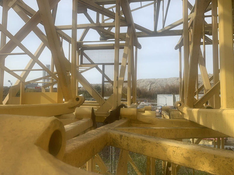 Liebherr 120HC - Toranjska dizalica: slika Liebherr 120HC - Toranjska dizalica Liebherr 120HC - Toranjska dizalica: slika Liebherr 120HC - Toranjska dizalica