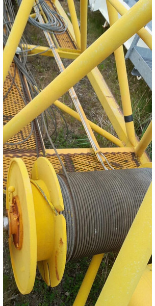 Toranjska dizalica Liebherr 280EC-H16: slika Toranjska dizalica Liebherr 280EC-H16 Toranjska dizalica Liebherr 280EC-H16: slika Toranjska dizalica Liebherr 280EC-H16