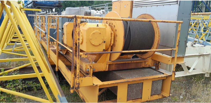 Liebherr 280EC-H16 - Toranjska dizalica: slika Liebherr 280EC-H16 - Toranjska dizalica Liebherr 280EC-H16 - Toranjska dizalica: slika Liebherr 280EC-H16 - Toranjska dizalica