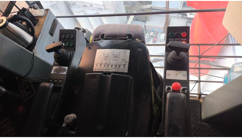 Liebherr 630EC-H40 Litronic - Toranjska dizalica: slika Liebherr 630EC-H40 Litronic - Toranjska dizalica Liebherr 630EC-H40 Litronic - Toranjska dizalica: slika Liebherr 630EC-H40 Litronic - Toranjska dizalica