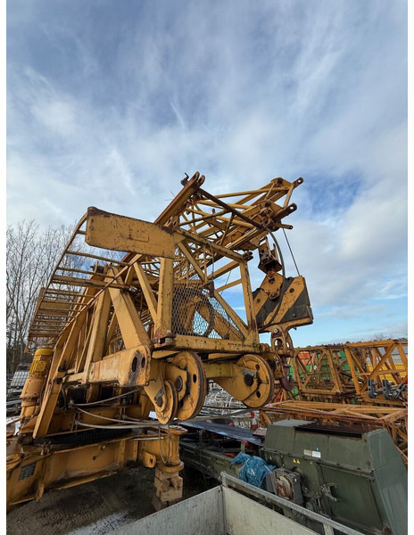 Liebherr 63K, 1993yom - BERLIN - Toranjska dizalica: slika Liebherr 63K, 1993yom - BERLIN - Toranjska dizalica Liebherr 63K, 1993yom - BERLIN - Toranjska dizalica: slika Liebherr 63K, 1993yom - BERLIN - Toranjska dizalica