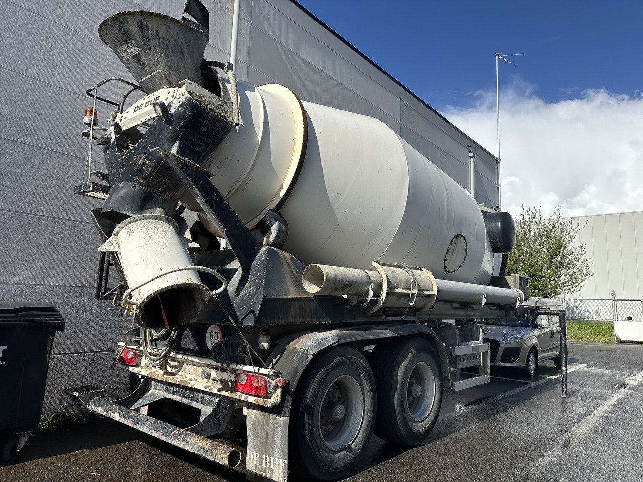 De Buf - Silos poluprikolica: slika De Buf - Silos poluprikolica De Buf - Silos poluprikolica: slika De Buf - Silos poluprikolica