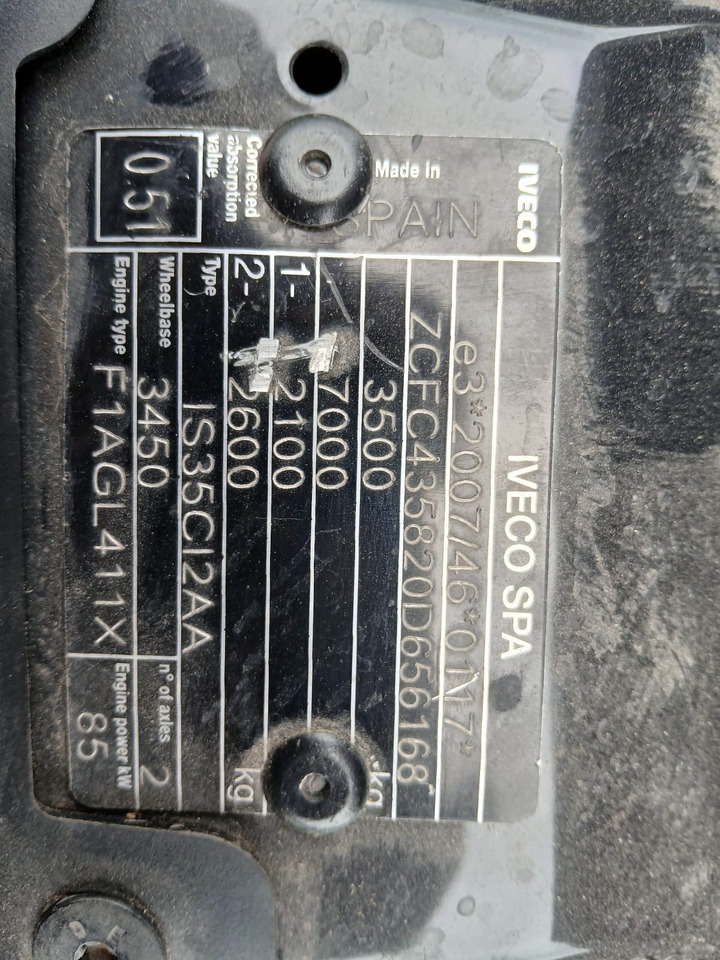 IVECO DAILY 35-120 - Kamion s kranom: slika IVECO DAILY 35-120 - Kamion s kranom IVECO DAILY 35-120 - Kamion s kranom: slika IVECO DAILY 35-120 - Kamion s kranom