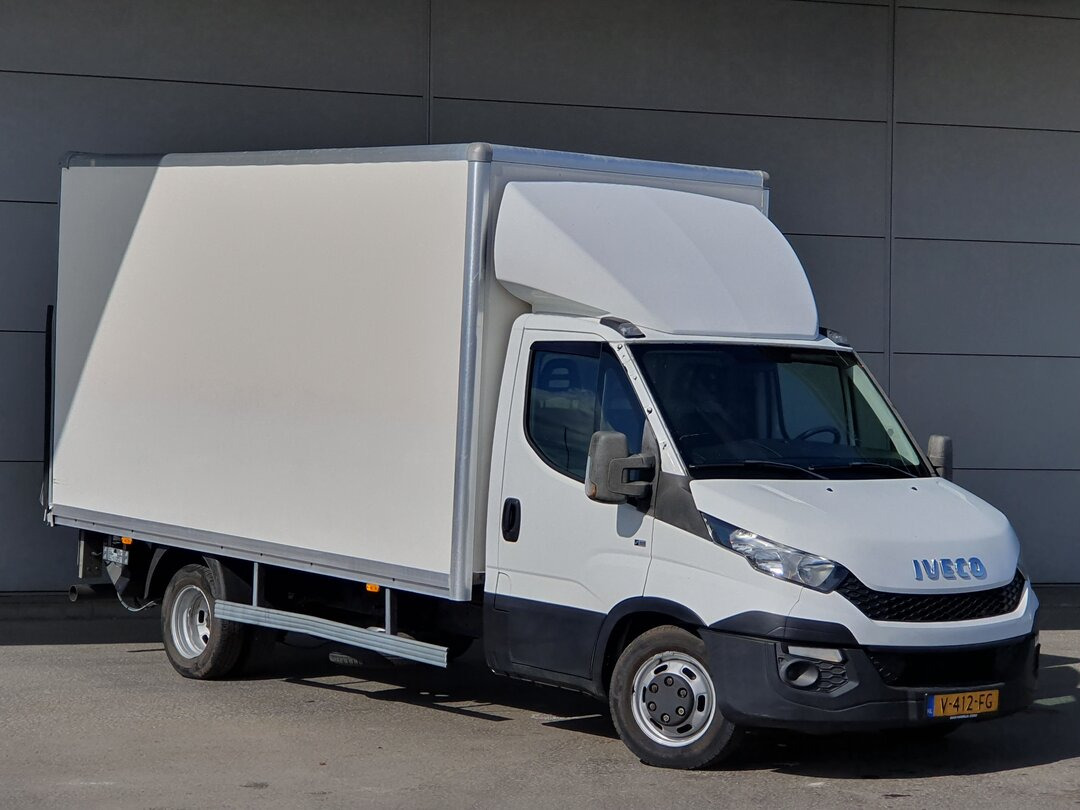 IVECO DAILY 35C15 - Furgon: slika IVECO DAILY 35C15 - Furgon IVECO DAILY 35C15 - Furgon: slika IVECO DAILY 35C15 - Furgon