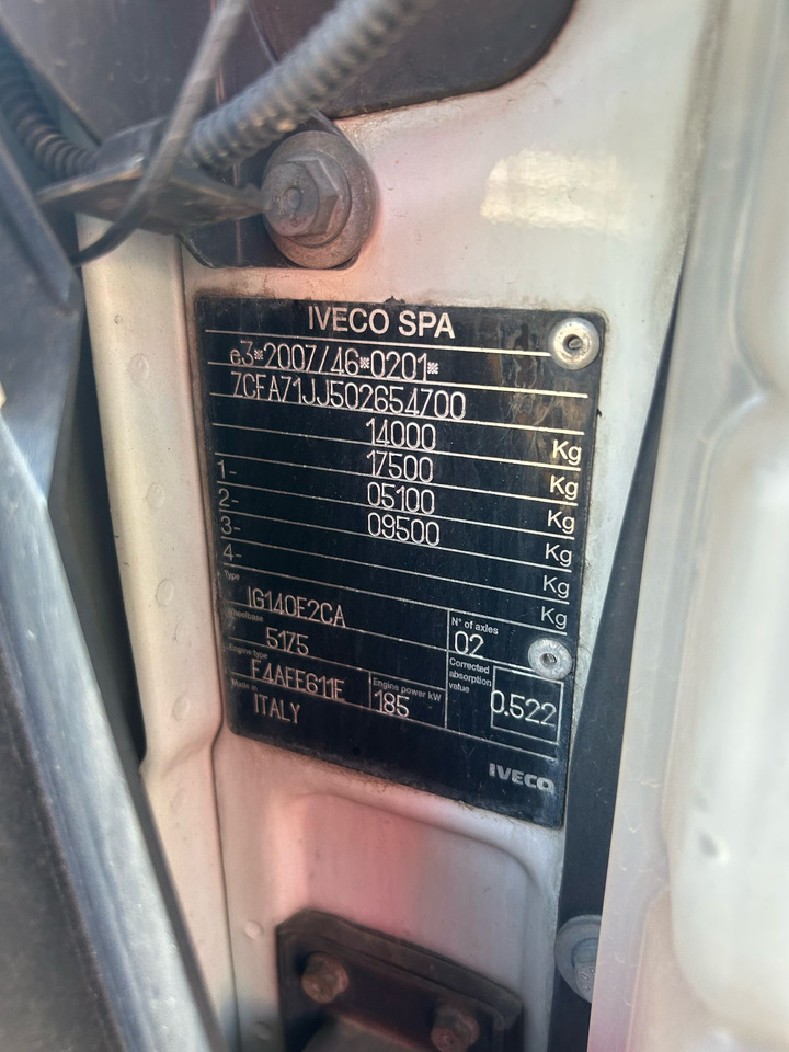IVECO EUROCARGO 140-250 - Kamion s kranom: slika IVECO EUROCARGO 140-250 - Kamion s kranom IVECO EUROCARGO 140-250 - Kamion s kranom: slika IVECO EUROCARGO 140-250 - Kamion s kranom