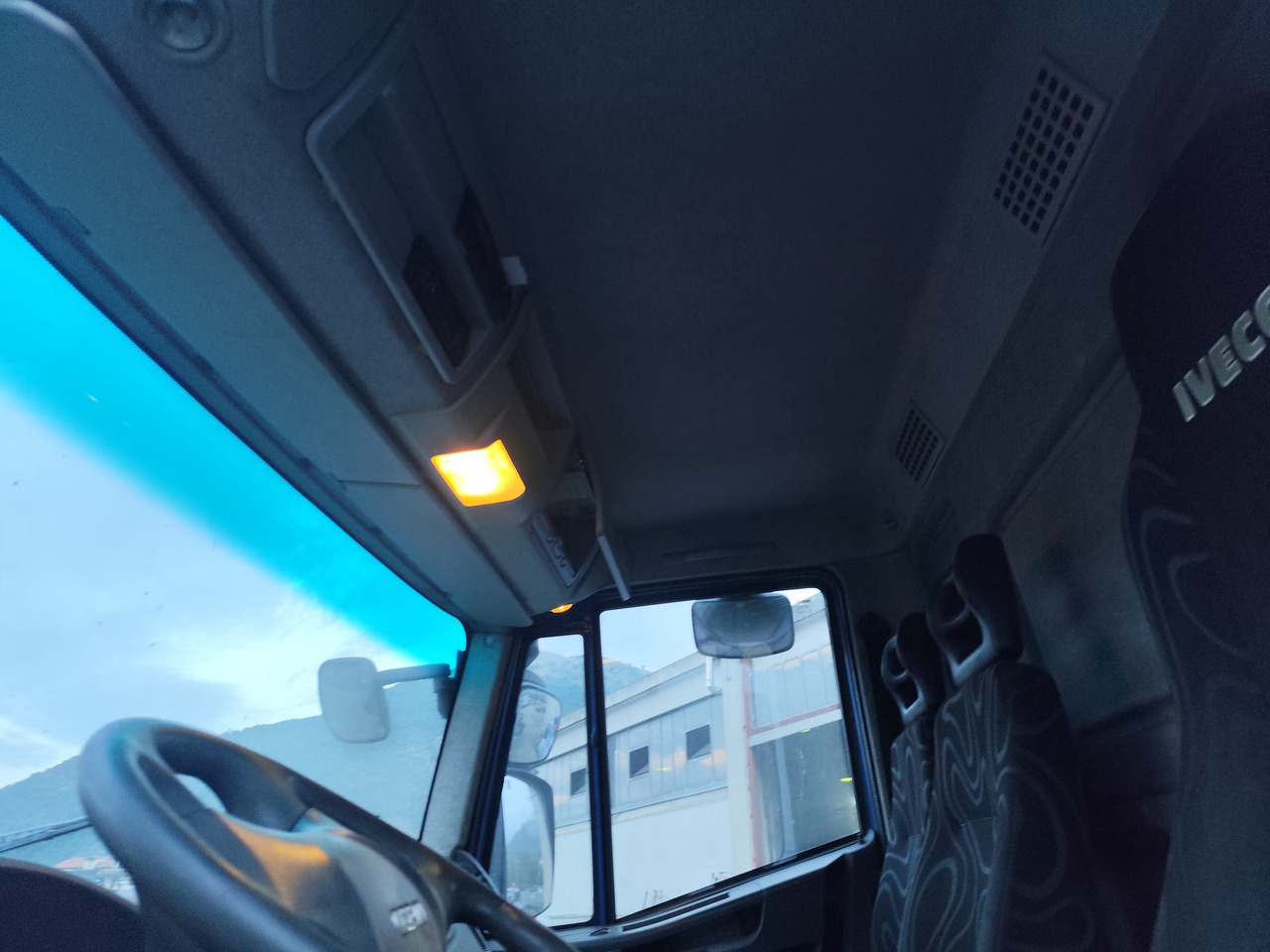 IVECO EUROCARGO 140E25 - Kiper: slika IVECO EUROCARGO 140E25 - Kiper IVECO EUROCARGO 140E25 - Kiper: slika IVECO EUROCARGO 140E25 - Kiper