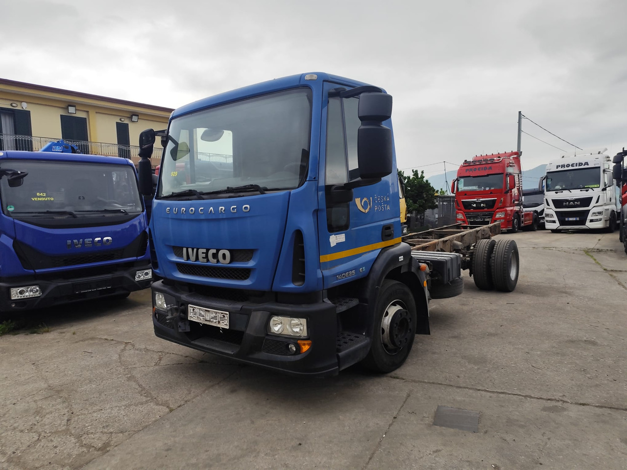 IVECO EUROCARGO 140E25 - Kamion-šasija: slika IVECO EUROCARGO 140E25 - Kamion-šasija IVECO EUROCARGO 140E25 - Kamion-šasija: slika IVECO EUROCARGO 140E25 - Kamion-šasija