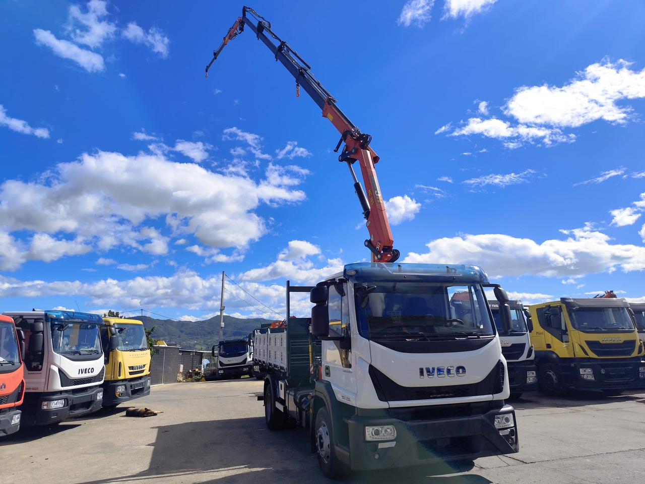 IVECO EUROCARGO 160-250 - Kamion s kranom, Kiper: slika IVECO EUROCARGO 160-250 - Kamion s kranom, Kiper IVECO EUROCARGO 160-250 - Kamion s kranom, Kiper: slika IVECO EUROCARGO 160-250 - Kamion s kranom, Kiper