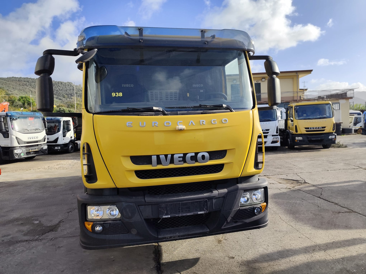 Kamion s kranom IVECO EUROCARGO 160E30: slika Kamion s kranom IVECO EUROCARGO 160E30 Kamion s kranom IVECO EUROCARGO 160E30: slika Kamion s kranom IVECO EUROCARGO 160E30