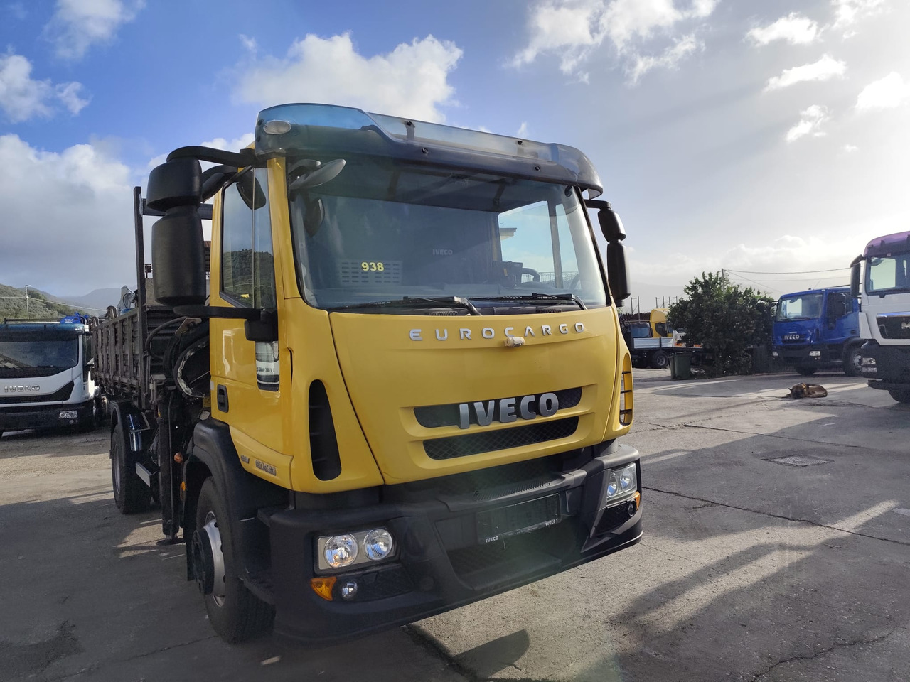Kamion s kranom IVECO EUROCARGO 160E30: slika Kamion s kranom IVECO EUROCARGO 160E30 Kamion s kranom IVECO EUROCARGO 160E30: slika Kamion s kranom IVECO EUROCARGO 160E30