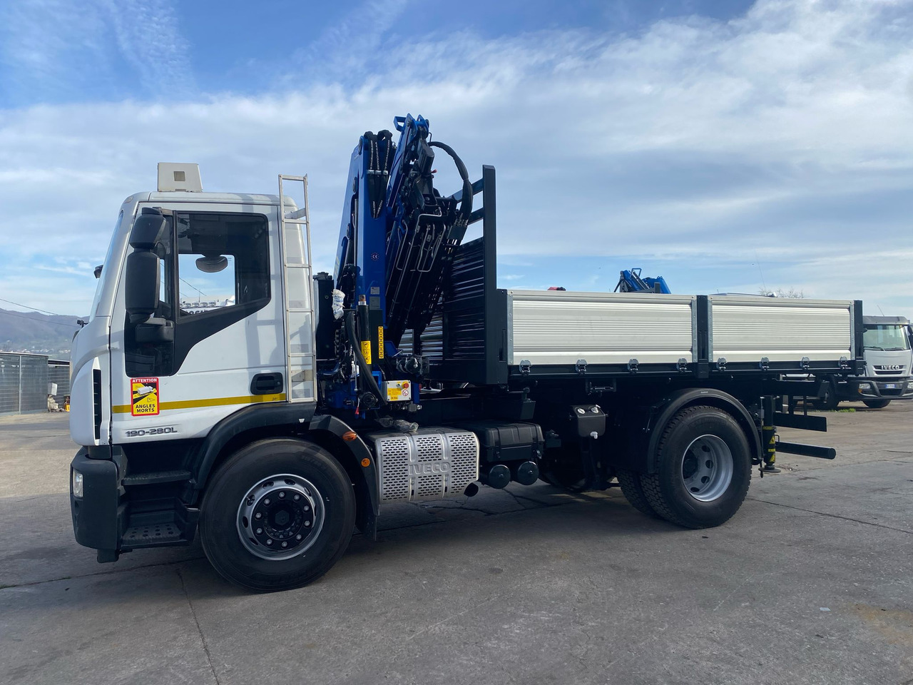 Zakup IVECO EUROCARGO 190EL28 IVECO EUROCARGO 190EL28: slika Zakup IVECO EUROCARGO 190EL28 IVECO EUROCARGO 190EL28