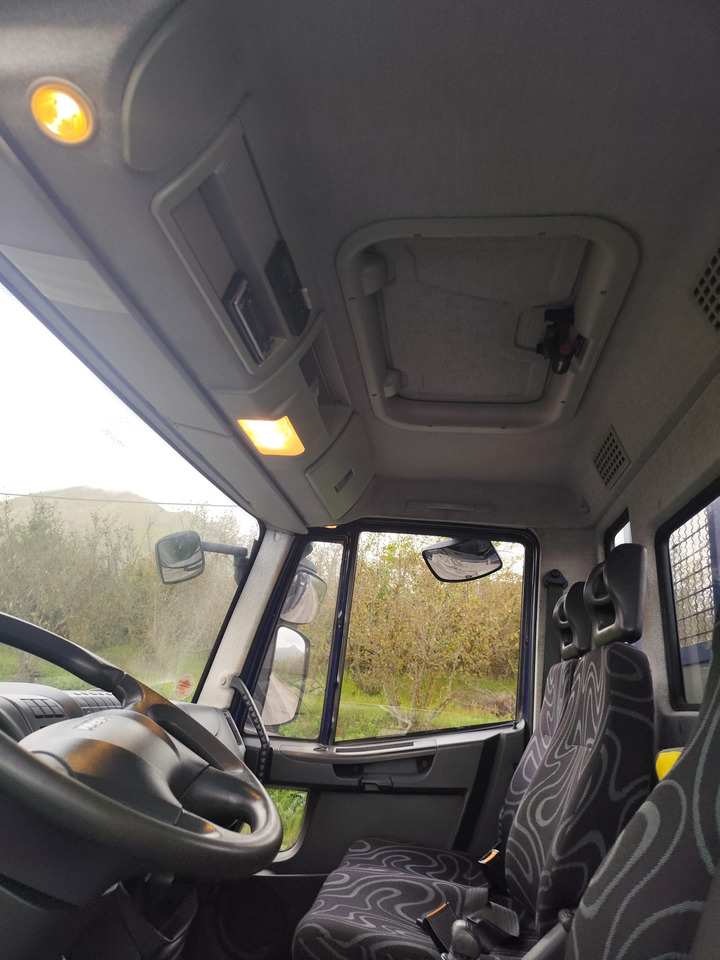 IVECO EUROCARGO 75E18 - Kamion s otvorenim sandukom: slika IVECO EUROCARGO 75E18 - Kamion s otvorenim sandukom IVECO EUROCARGO 75E18 - Kamion s otvorenim sandukom: slika IVECO EUROCARGO 75E18 - Kamion s otvorenim sandukom