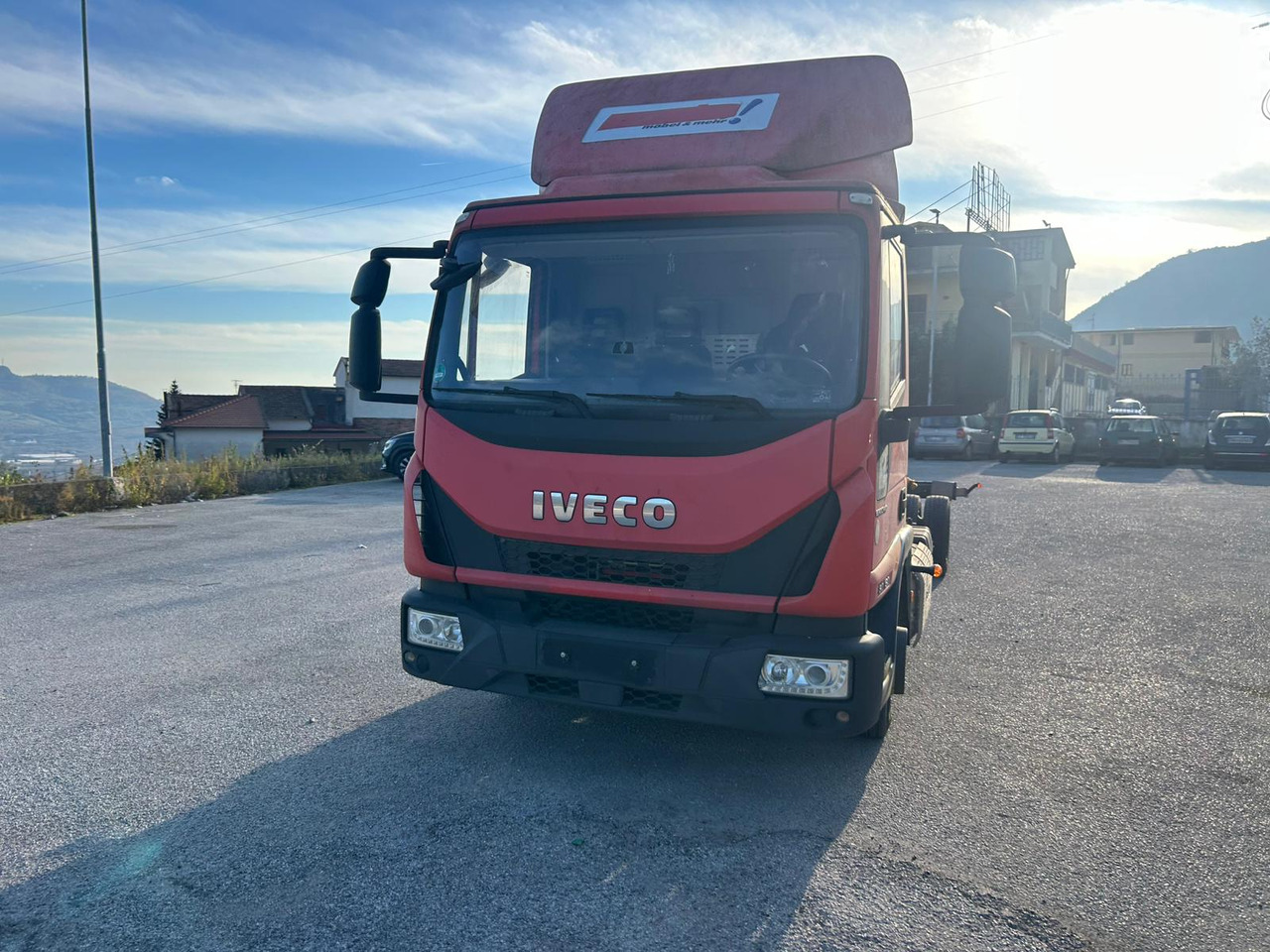 IVECO EUROCARGO 80-190 - Kamion-šasija: slika IVECO EUROCARGO 80-190 - Kamion-šasija IVECO EUROCARGO 80-190 - Kamion-šasija: slika IVECO EUROCARGO 80-190 - Kamion-šasija