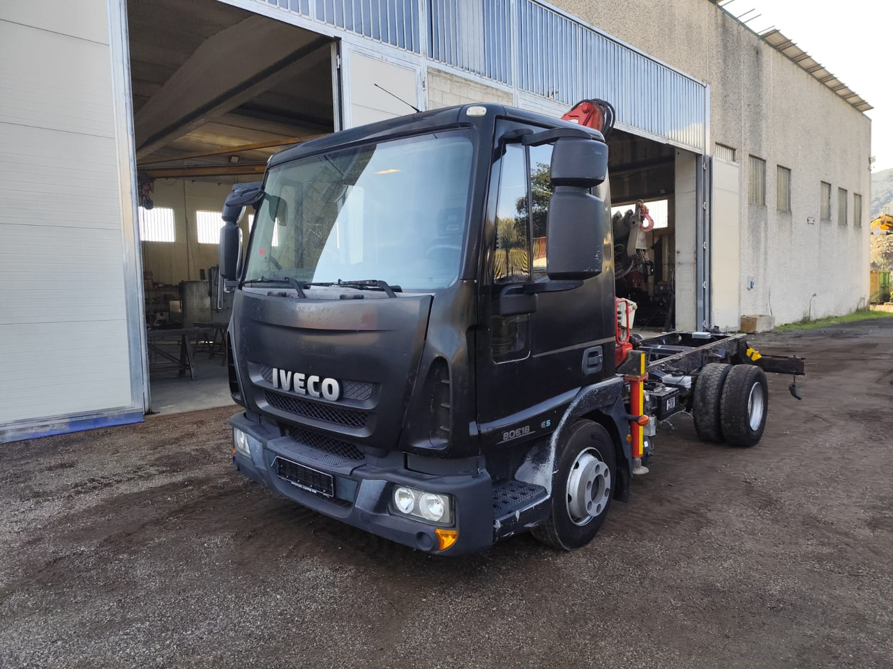 IVECO EUROCARGO 80E18 - Kamion s kranom, Kiper: slika IVECO EUROCARGO 80E18 - Kamion s kranom, Kiper IVECO EUROCARGO 80E18 - Kamion s kranom, Kiper: slika IVECO EUROCARGO 80E18 - Kamion s kranom, Kiper