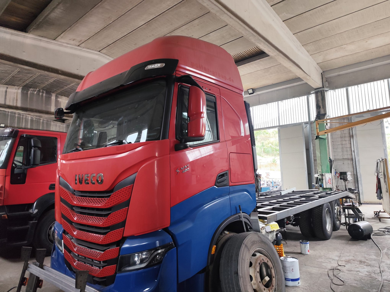 IVECO S-WAY AS260S48 Y - Kamion s otvorenim sandukom: slika IVECO S-WAY AS260S48 Y - Kamion s otvorenim sandukom IVECO S-WAY AS260S48 Y - Kamion s otvorenim sandukom: slika IVECO S-WAY AS260S48 Y - Kamion s otvorenim sandukom