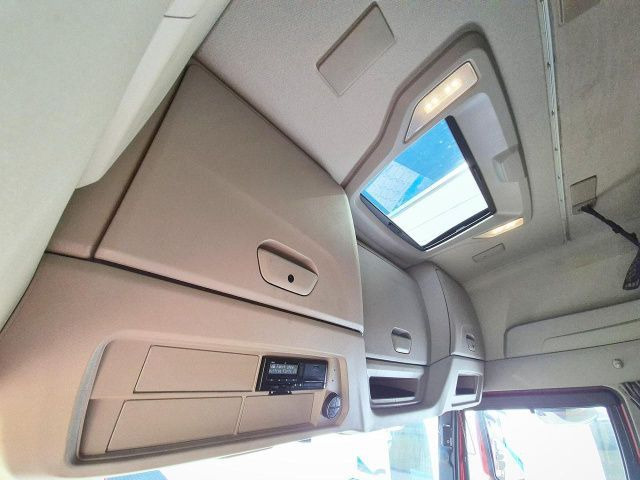 IVECO S-WAY AS260S48 Y - Kamion-šasija: slika IVECO S-WAY AS260S48 Y - Kamion-šasija IVECO S-WAY AS260S48 Y - Kamion-šasija: slika IVECO S-WAY AS260S48 Y - Kamion-šasija