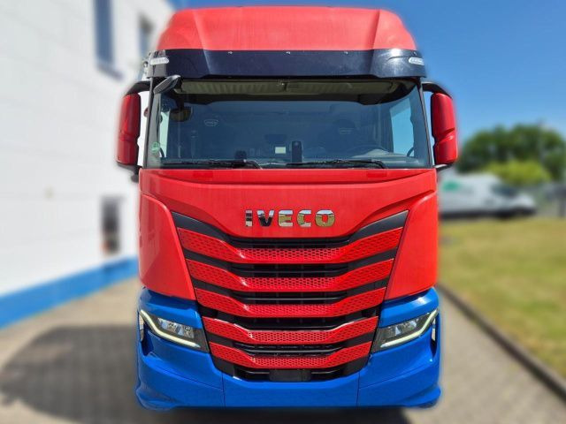 IVECO S-WAY AS260S48 Y - Kamion-šasija: slika IVECO S-WAY AS260S48 Y - Kamion-šasija IVECO S-WAY AS260S48 Y - Kamion-šasija: slika IVECO S-WAY AS260S48 Y - Kamion-šasija