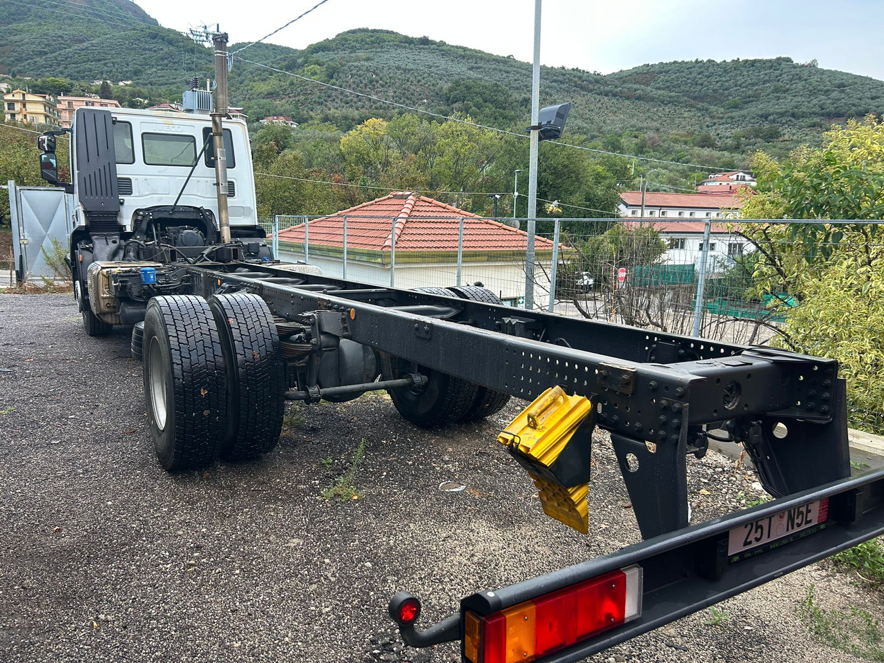 IVECO STRALIS 190S31 - Kamion-šasija: slika IVECO STRALIS 190S31 - Kamion-šasija IVECO STRALIS 190S31 - Kamion-šasija: slika IVECO STRALIS 190S31 - Kamion-šasija