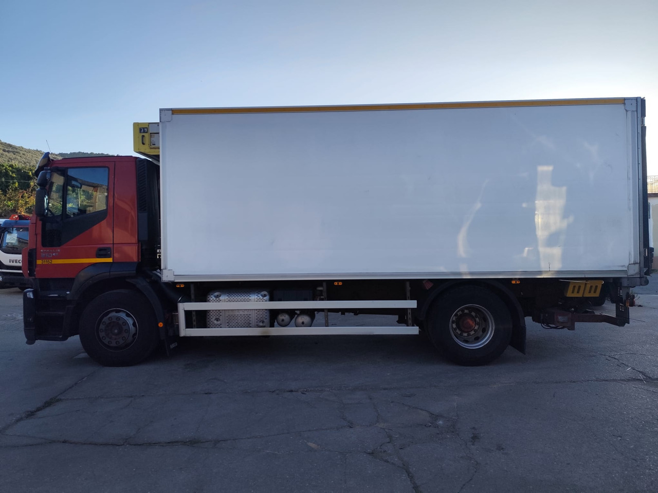 IVECO STRALIS 190S31 - Kamion-šasija: slika IVECO STRALIS 190S31 - Kamion-šasija IVECO STRALIS 190S31 - Kamion-šasija: slika IVECO STRALIS 190S31 - Kamion-šasija