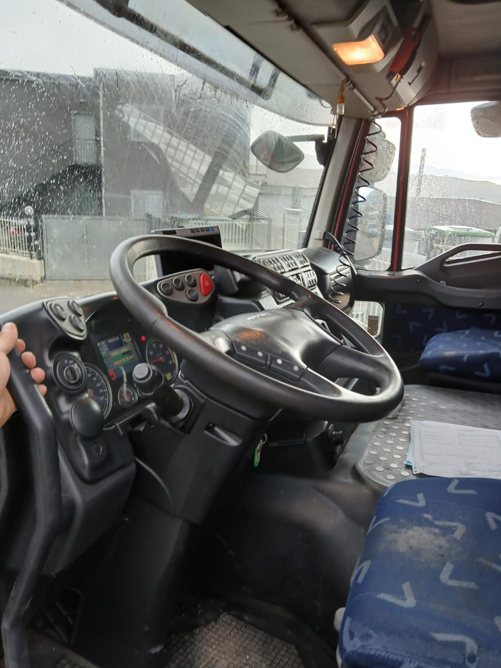 IVECO STRALIS AD 260S31 - Kamion-šasija: slika IVECO STRALIS AD 260S31 - Kamion-šasija IVECO STRALIS AD 260S31 - Kamion-šasija: slika IVECO STRALIS AD 260S31 - Kamion-šasija
